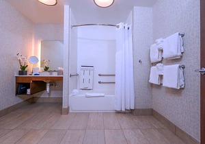3-Star Hotel ∙ Holiday Inn Express & Suites - St. Petersburg - Madeira Beach, an IHG Hotel