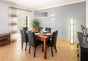 V4 Villa Pera 4 quartos com piscina privada