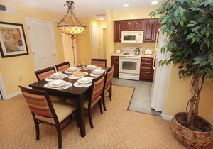 Vacation Village at Williamsburg: 2BR/2BA/Full Kitchen