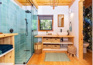 Valley View Studio - Maison Mahogany - design meets tranquillity