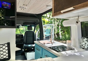 Van Del Sol - Stay where it moves you with Merci