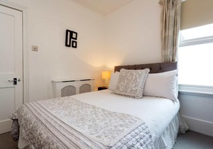 Veeve - Salisbury Retreat