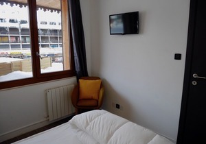 Very nice new and modern apartment, center, ski departure at 150m, 10 people