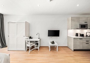 VibeStudio 403 - Central - AC - Licensed - Parking Nearby