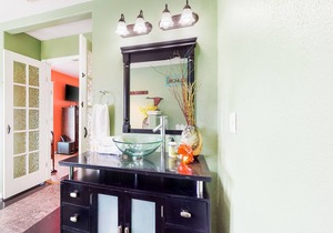 Vibrant, Dog-Friendly Getaway w/ Free WiFi, Enclosed Yard, & Furnished Deck