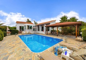 Villa ∙ 3 bedrooms ∙ 6 guests