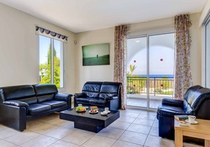 Villa ∙ 3 bedrooms ∙ 6 guests