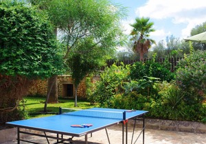 Villa Andaluza with Wi-Fi, swimming pool, terrace and garden, parking available on the property