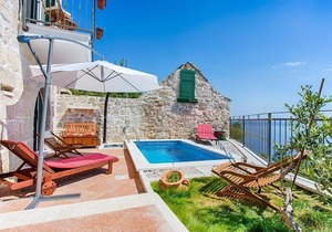 Villa Andrea in Brela private pool