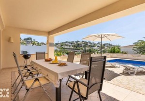 Villa Baladrar by Abahana Villas