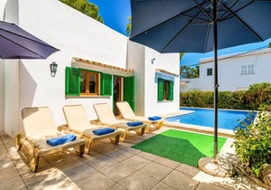 Villa Binimelis - Five Bedroom Villa, Sleeps 10