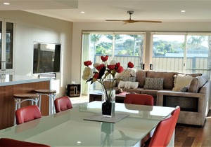 "Villa Del Mare" - Luxury Beach Front Villa