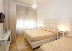 Villa delle Ciliegie Agapanto apartment a few steps from the beach