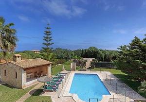 Villa Deu Quarterades