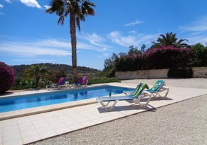 Villa Empedrola