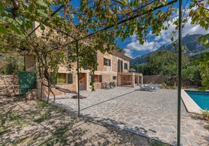 Villa Florida - Two Bedroom Villa, Sleeps 4