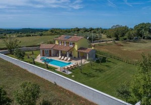 Villa Gardenia with pool