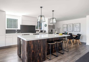 Villa Habeke | Lake Views, Gas Fire, A/C, BBQ