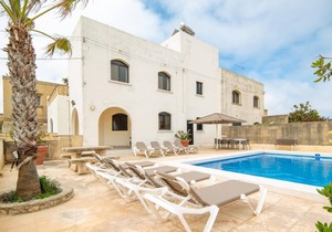 Villa Hgieri - Ghasri Holiday Home