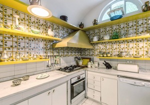 Villa in Capri with 5 bedrooms sleeps 10