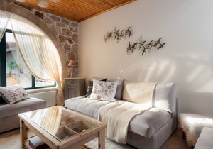Villa Kirke with private swimming pool