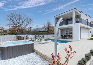 Villa Lucia with jacuzzi and private pool
