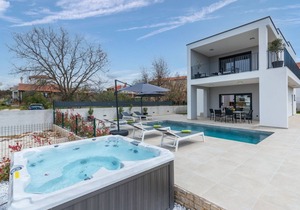 Villa Lucia with jacuzzi and private pool