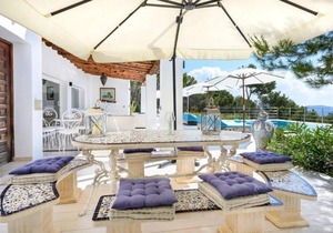 Villa La Casa Romero, in the heart of Ibiza's golden mile
