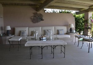 Villa La Nicchia with Sea View, Shared Pool & Wi-Fi