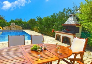 Villa Leda Finiki in Latchi