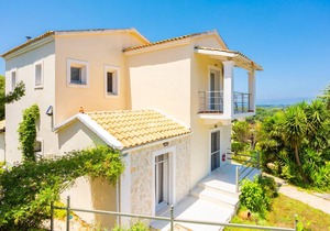 Villa Mavrikia: Large Private Pool, A/C, WiFi, Eco-Friendly - 2392