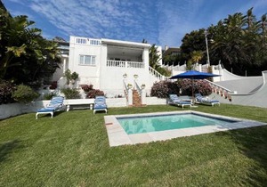 Villa on Camps Bay Drive