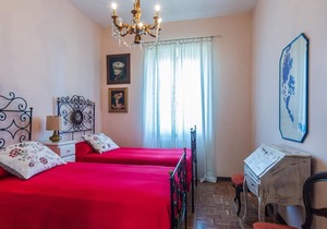 Villa Poggio 8 - Four Bedroom Villa, Sleeps 8