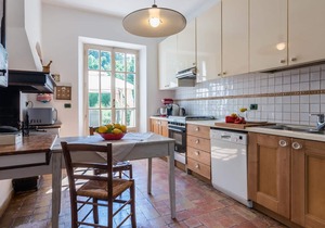 Villa Poggio 8 - Four Bedroom Villa, Sleeps 8