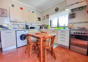 Villa Quinta do Algarve with Sea View, Pool, A/C, Wi-Fi, Garden, Terrace & Balcony