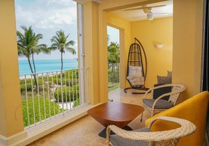 Villa Renaissance Unit 205 Grace Bay Beach