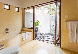 Villa Sasoon 2, 100 mt to Beach