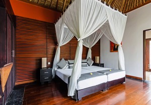 Villa Sasoon 3, 100 mt to Beach