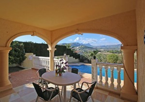 Villa Tosal con 6 dormitorios, wifi, parking, jardín y piscina privada