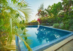Villa with a Jaccuzi in Nerul, Goa, by GuestHouser 62989