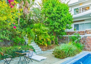Villa with a Jaccuzi in Nerul, Goa, by GuestHouser 62989