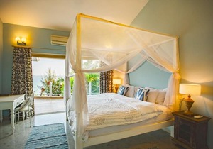 Villa with a Jaccuzi in Nerul, Goa, by GuestHouser 62989
