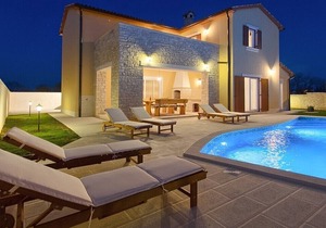Villa with private pool, sauna, HotTub, SPA area, table tennis.
