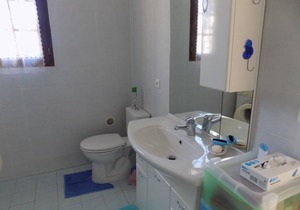 Villa with swimming pool, near Porto-Vecchio and beach, 2 bedrooms, sleeps 6