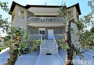 Villa Zeria by TravelPro Services- Nea Potida...