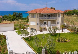 Villa Zeria by TravelPro Services- Nea Potida...