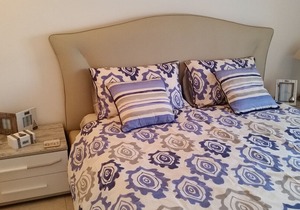 Village Location with stunning Sea/Pool views, 3 minutes walk from restaurants