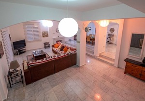 'VILLAMINA' Stunning Panoramic Sea and Mountain Views Beautiful Pool and Gardens