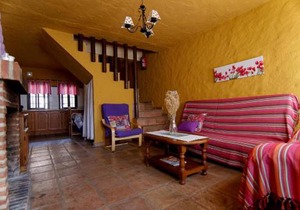 Villas in Pujerra, Spain