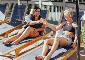 Vinland Hotel and Lounge